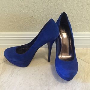 BAKERS SZ 7.5 COLBAT BLUE SUEDE VICTORIA PUMPS